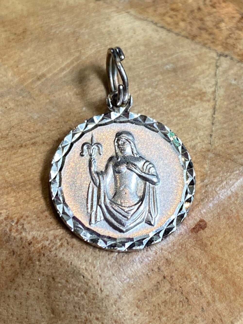 Vintage Aquarius zodiac pendant sterling silver (marked 925)